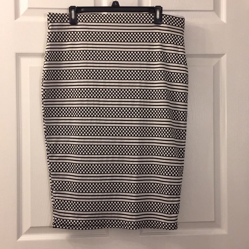 Courtenay Pencil Skirt
